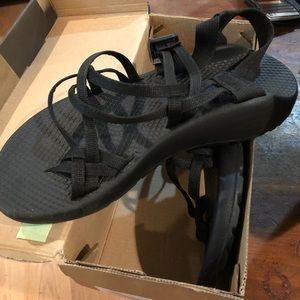 Women’s Chaco z2 sandle nwt